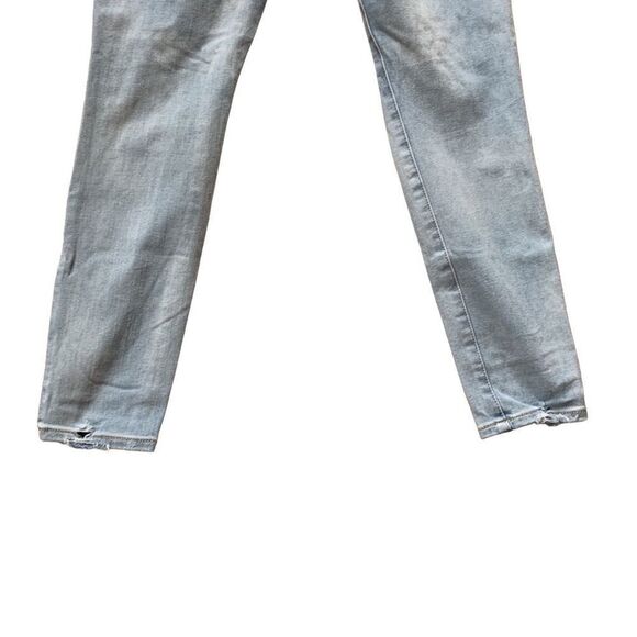 American Eagle Ripped Super High-Waisted Jegging Light Wash Jeans Size 6 - Picture 5 of 7